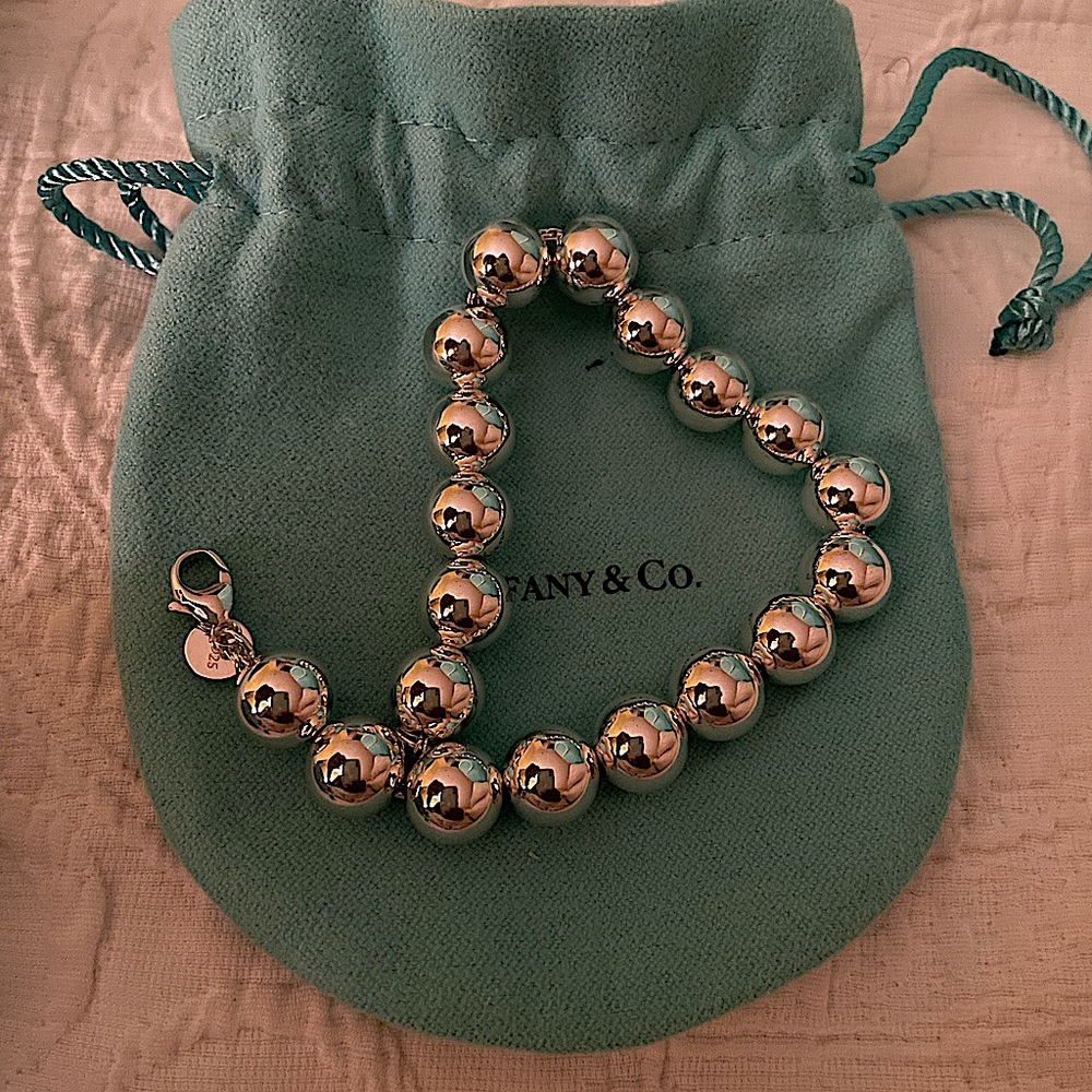 Brand new 10mm Tiffany and co large bead bracelet, never worn 8.25in long
